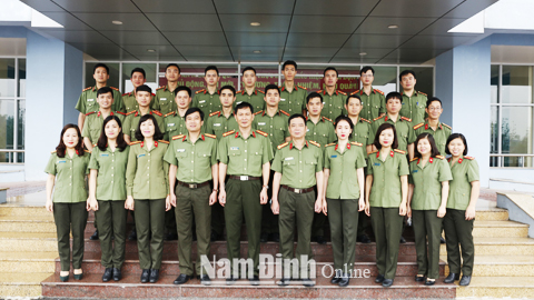 Tập thể CBCS Phòng An ninh chính trị nội bộ Công an tỉnh Nam Định.  Ảnh: Công an tỉnh