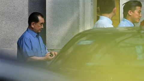 Ông Kim Chang Xon, Chánh Văn phòng của Nhà lãnh đạo Triều Tiên tới một khách sạn ở Xin-ga-po. Ảnh: TÂN HOA XÃ