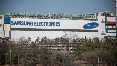 Nhà máy của tập đoàn công nghệ thông tin hàng đầu Hàn Quốc Samsung.  Ảnh: CNN
