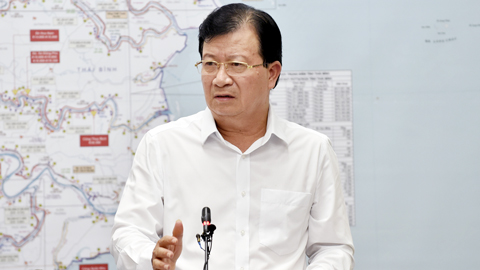 Phó Thủ tướng Trịnh Đình Dũng phát biểu tại cuộc họp