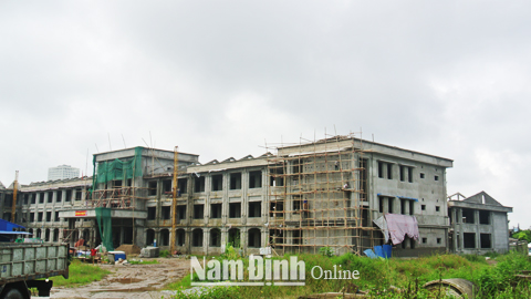 Thi công xây dựng trường tiểu học chất lượng cao tại Khu đô thị Hòa Vượng (TP Nam Định) đảm bảo chất lượng, tiến độ theo kế hoạch.