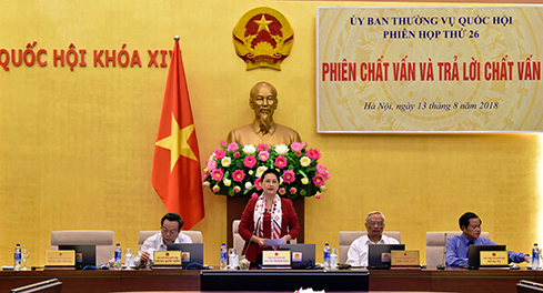 Chủ tịch Quốc hội Nguyễn Thị Kim Ngân phát biểu bế mạc Phiên họp thứ 26 của UBTVQH 
