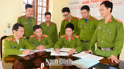 Đồn Công an KCN Hòa Xá (TP Nam Định) triển khai kế hoạch bảo đảm ANTT, giúp các doanh nghiệp yên tâm sản xuất, kinh doanh.