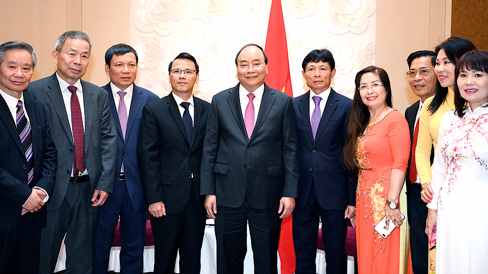 Thủ tướng tiếp đại diện Liên hiệp Hội người Việt Nam tại châu Âu và Hội người Việt tại Séc.