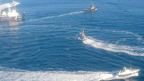 Các tàu Ukraine bị cáo buộc xâm phạm vùng lãnh hải của Nga.  Ảnh: Internet