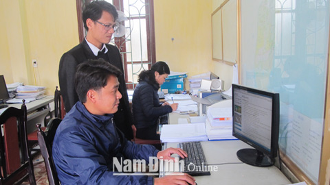 Ứng dụng công nghệ thông tin trong chỉ đạo, điều hành công việc tại Công ty trách nhiệm hữu hạn một thành viên Khai thác công trình thủy lợi huyện Nghĩa Hưng.