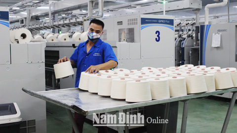 Sản xuất tại Tổng Công ty cổ phần Dệt May Nam Định.