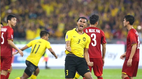 Mohd Saad ăn mừng bàn thắng rút ngắn tỷ số cho Malaysia ở phút 36.