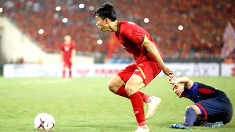 Đoàn Văn Hậu được đánh giá là tài năng đầy triển vọng của bóng đá Việt Nam cũng như châu Á.