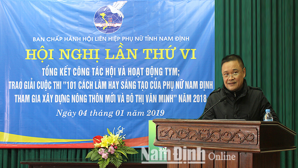 Đồng chí Bạch Ngọc Chiến, Tỉnh ủy viên, Phó Chủ tịch UBND tỉnh phát biểu chỉ đạo tại hội nghị.
