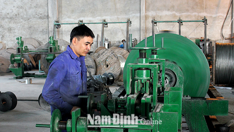 Sản xuất dây cáp điện ngầm tại Công ty cổ phần Thắng Lợi, Cụm công nghiệp An Xá (Thành phố Nam Định).