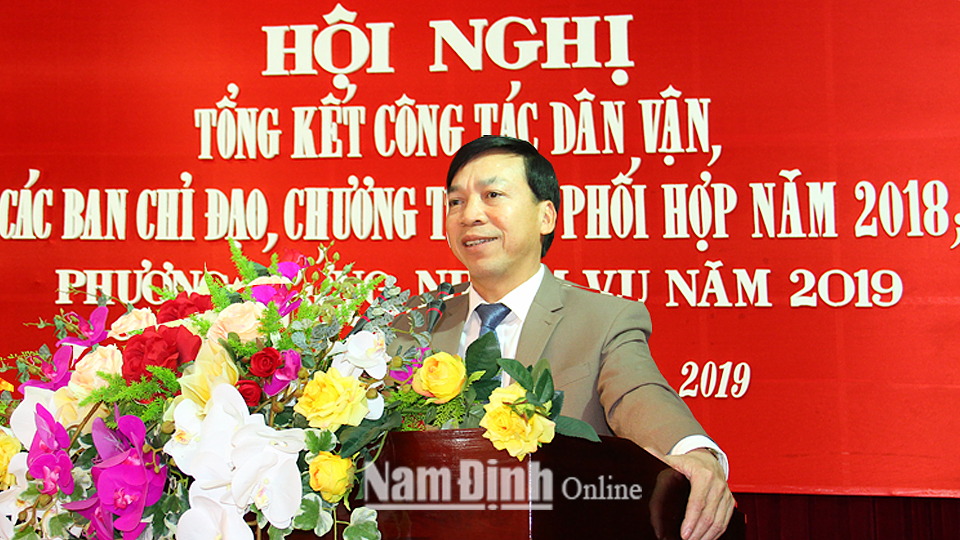 Đồng chí Trần Văn Chung, Phó Bí thư Thường trực Tỉnh ủy, Chủ tịch HĐND tỉnh phát biểu tại hội nghị. Trần Văn Trọng