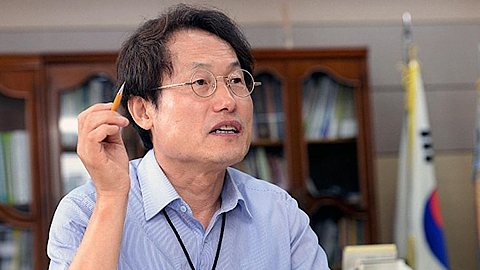 Giám đốc Sở giáo dục thành phố Seoul của Hàn Quốc, Cho Hee-yeon. Ảnh: straitstimes.com