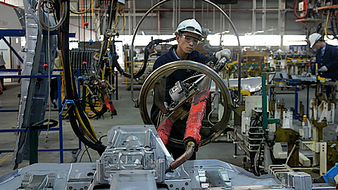 Nhà máy lắp ráp và sản xuất xe ô tô Nissan tại Khu công nghiệp Hoà Khánh. 