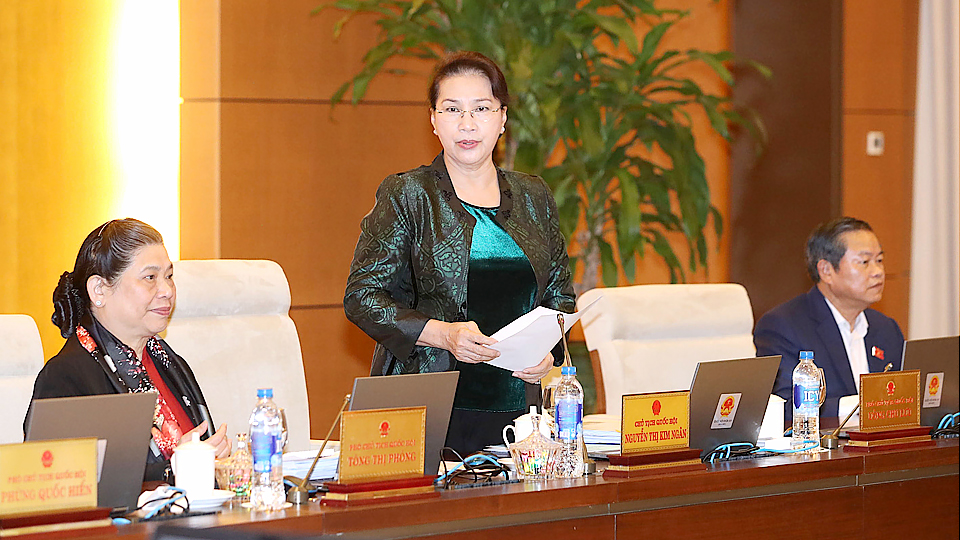 Chủ tịch Quốc hội Nguyễn Thị Kim Ngân phát biểu bế mạc phiên họp thứ 32 của Ủy ban Thường vụ Quốc hội.