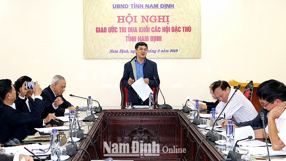 Đồng chí Trần Lê Đoài, Tỉnh ủy viên, Phó Chủ tịch UBND tỉnh phát biểu chỉ đạo hội nghị. 