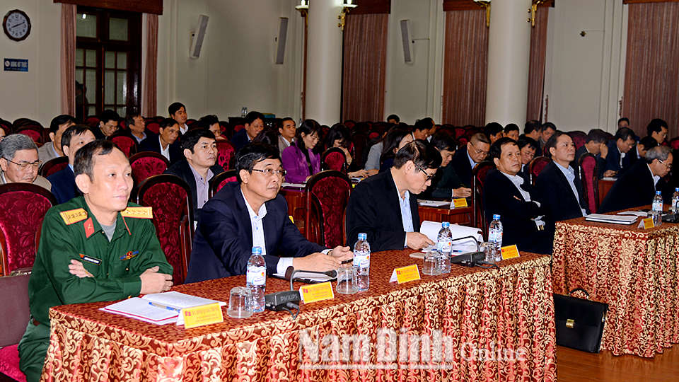 Các đại biểu dự hội nghị lần thứ 25Ban chấp hành Đảng bộ tỉnh.