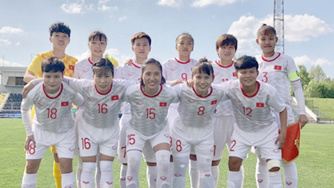 Đội hình ra sân của đội tuyển nữ Việt Nam trong chiến thắng trước tuyển nữ Hồng Công (Trung Quốc).