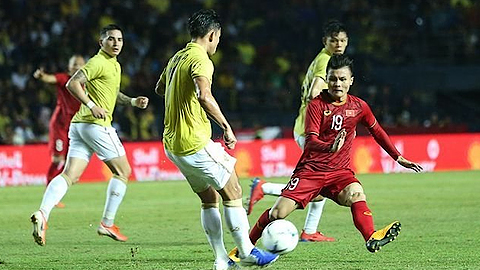 Quang Hải cùng các đồng đội đã có trận đấu đáng khen trước chủ nhà King's Cup Thái-lan.