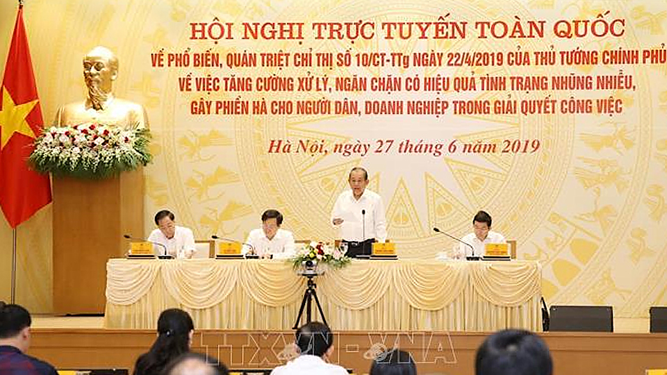 Phó Thủ tướng Thường trực Trương Hòa Bình phát biểu chỉ đạo tại hội nghị. Ảnh: Lâm Khánh - TTXVN 