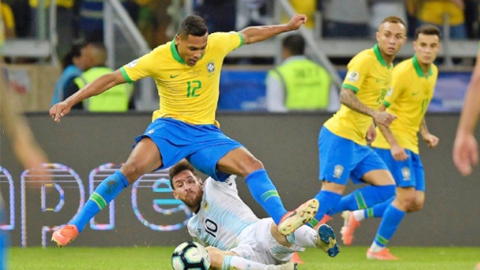 Các cầu thủ Brazil có trận đấu không quá vượt trội nhưng những pha dứt điểm của họ tỏ ra hiệu quả hơn hẳn Argentina.