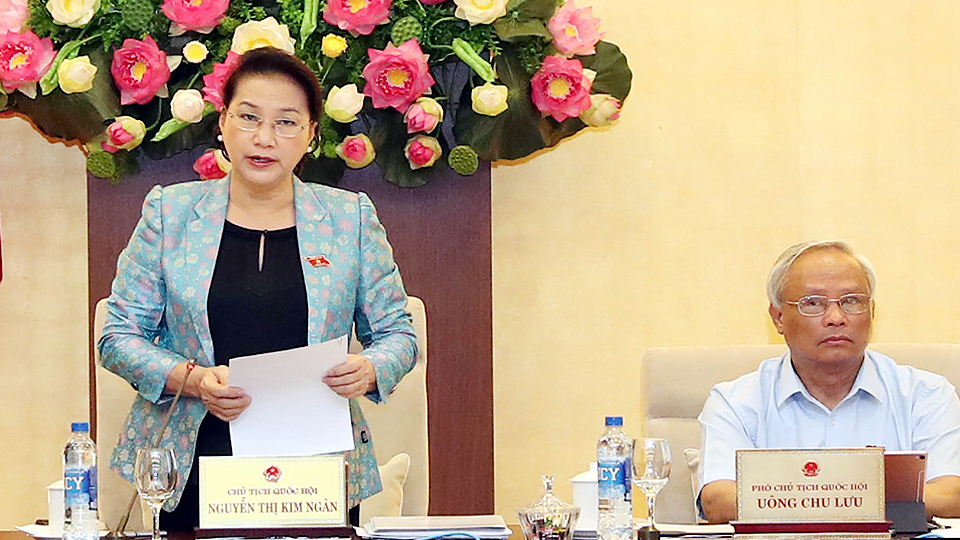 Chủ tịch Quốc hội Nguyễn Thị Kim Ngân chủ trì và phát biểu khai mạc phiên họp thứ 35 của Ủy ban Thường vụ Quốc hội. Ảnh: Trọng Đức - TTXVN
