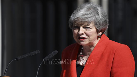 Thủ tướng Anh Theresa May công bố trước báo giới quyết định từ chức Lãnh đạo đảng Bảo thủ cầm quyền, tại số 10 phố Downing, London ngày 24/5/2019. Ảnh: THX/TTXVN