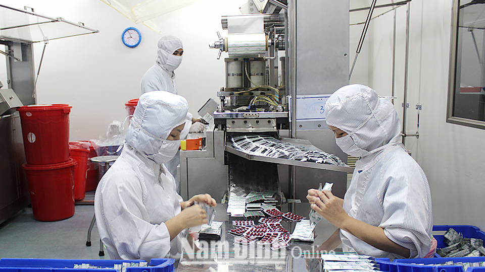 Công ty Trách nhiệm hữu hạn Nam Dược (Thành phố Nam Định) áp dụng hệ thống quản lý 5S nâng cao năng suất, chất lượng sản phẩm.
