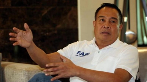  Chủ tịch FAT Somyot tỏ ra thất vọng khi chứng kiến đội nữ Thái Lan thua trận chung kết AFF Cup 2019 trước đội tuyển Việt Nam. Ảnh: Bangkok Post.