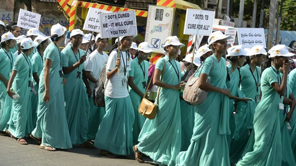 Một cuộc diễu hành tuyên truyền, phòng chống bệnh lao ở Hyderabad, miền Trung Ấn Độ.  Ảnh: liberation.fr