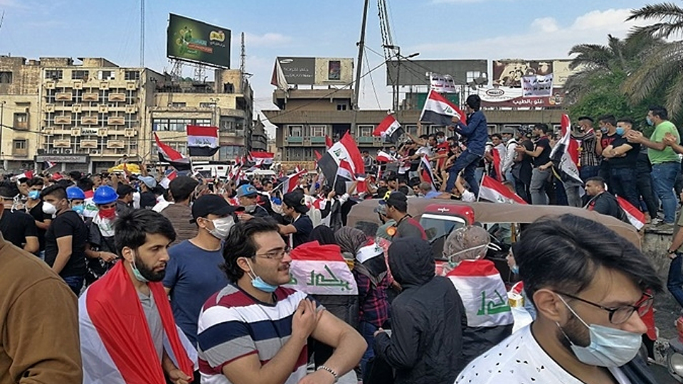 Người biểu tình tập trung tại Quảng trường Tahrir, ngày 30-10. (Ảnh: AP)