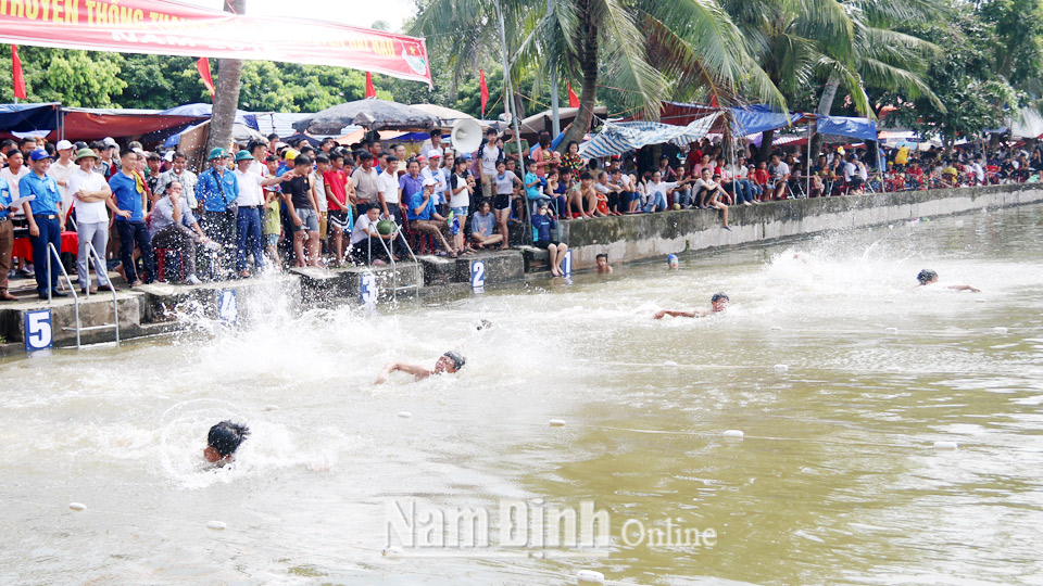 Giải bơi truyền thống thanh thiếu niên huyện Hải Hậu năm 2019.