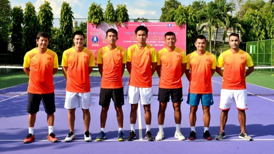 Các thành viên của đội tuyển quần vợt nam Việt Nam dự SEA Games 30.