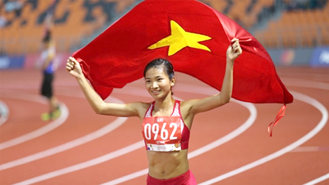  VĐV điền kinh Nguyễn Thị Oanh đứng đầu danh sách VĐV tiêu biểu. Ảnh: Khả Hòa