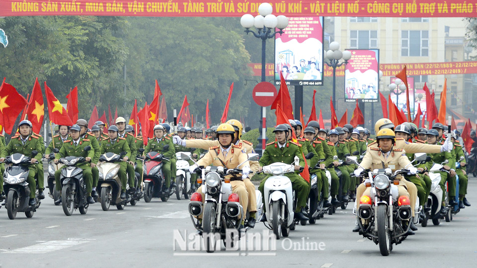 Công an thành phố Nam Định ra quân bảo đảm an ninh trật tự dịp Tết Nguyên đán Canh Tý.