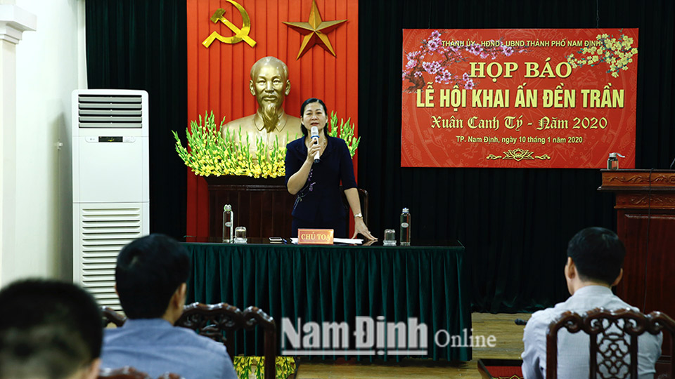Quang cảnh cuộc họp báo lễ hội Khai ấn đền Trần xuân Canh Tý 2020.