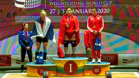  Hoàng Thị Duyên giành ba HCV hạng 59 kg nữ.