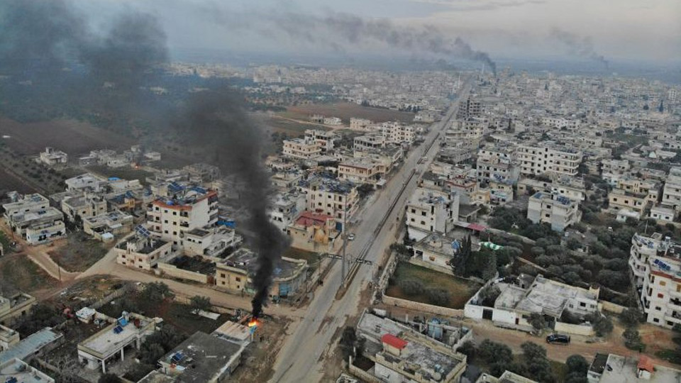 Ảnh chụp từ trên cao thị trấn Binnish, tây bắc tỉnh Idlib, Syria, ngày 6-2-2020.  Ảnh: AFP/Getty