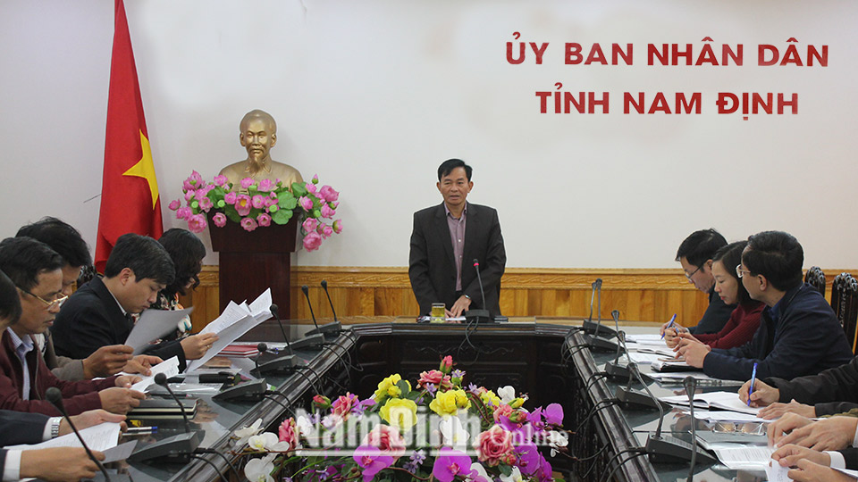 Đồng chí Nguyễn Phùng Hoan, TUV, Phó Chủ tịch UBND tỉnh kết luận  hội nghị.