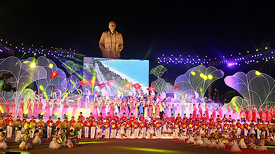 Lễ hội nhằm thể hiện lòng biết ơn, thành kính của nhân dân cả nước đối với Chủ tịch Hồ Chí Minh.