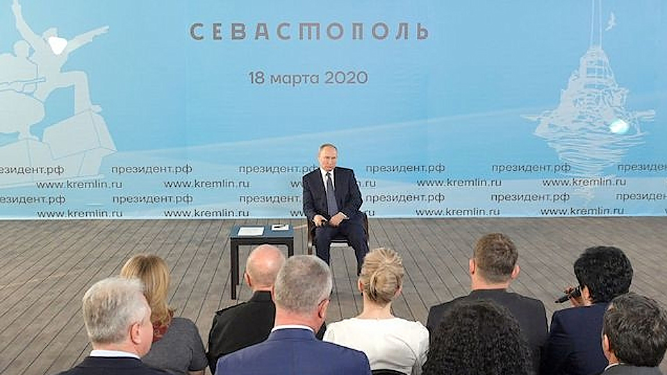 Tổng thống Nga Vladimir Putin tại cuộc gặp. (Ảnh: RIA)
