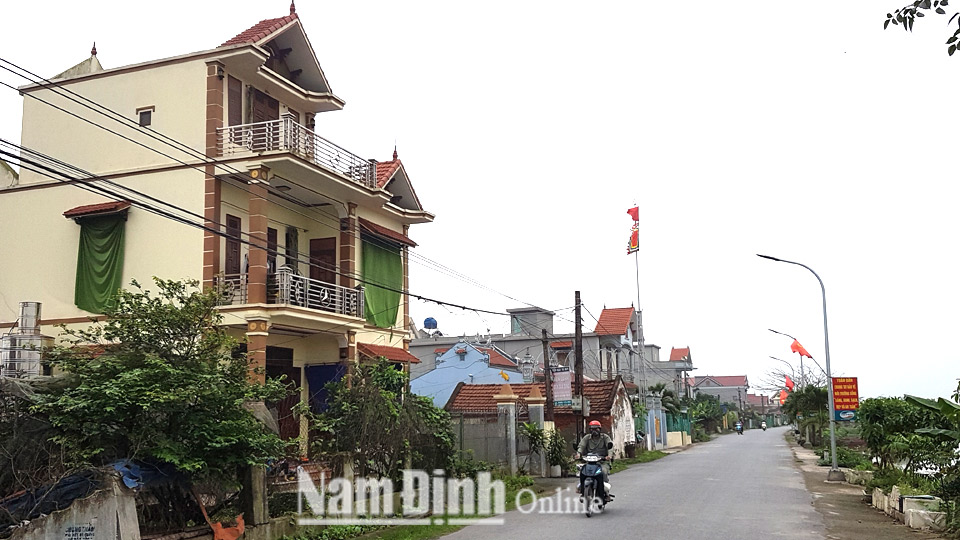 Một góc làng quê xã Xuân Hòa hôm nay.  Bài và ảnh: Văn Huỳnh