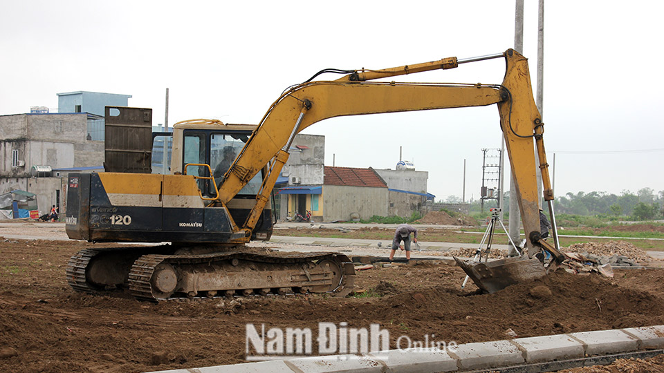 Thi công hạ tầng khu dân cư tập trung thị trấn Cổ Lễ (Trực Ninh).
