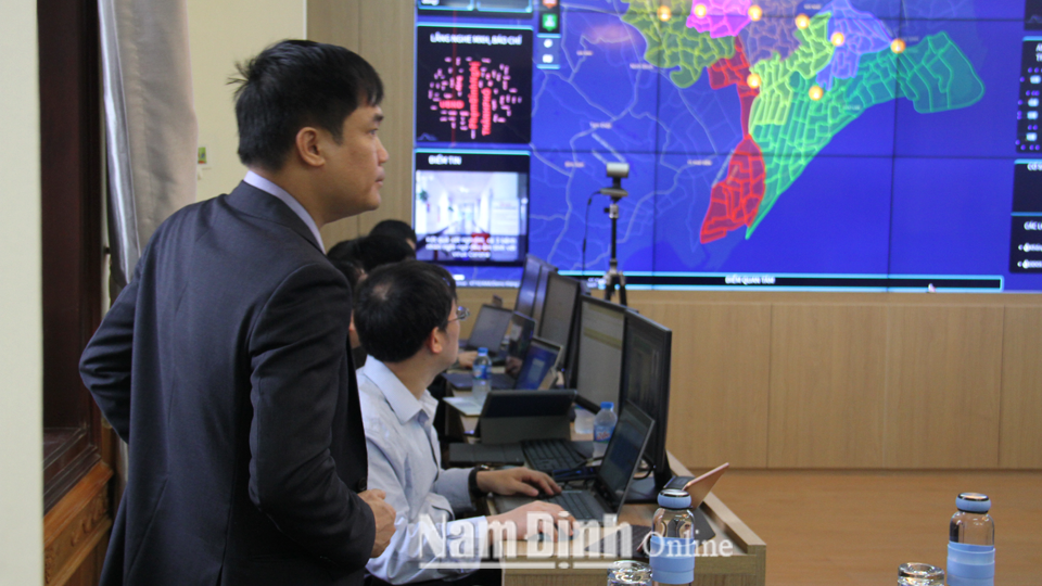 Mô hình Đô thị thông minh tỉnh Nam Định do cán bộ Sở Thông tin và Truyền thông phối hợp với Công ty Cổ phần Đầu tư phát triển công nghệ ICT (Hà Nội) xây dựng.