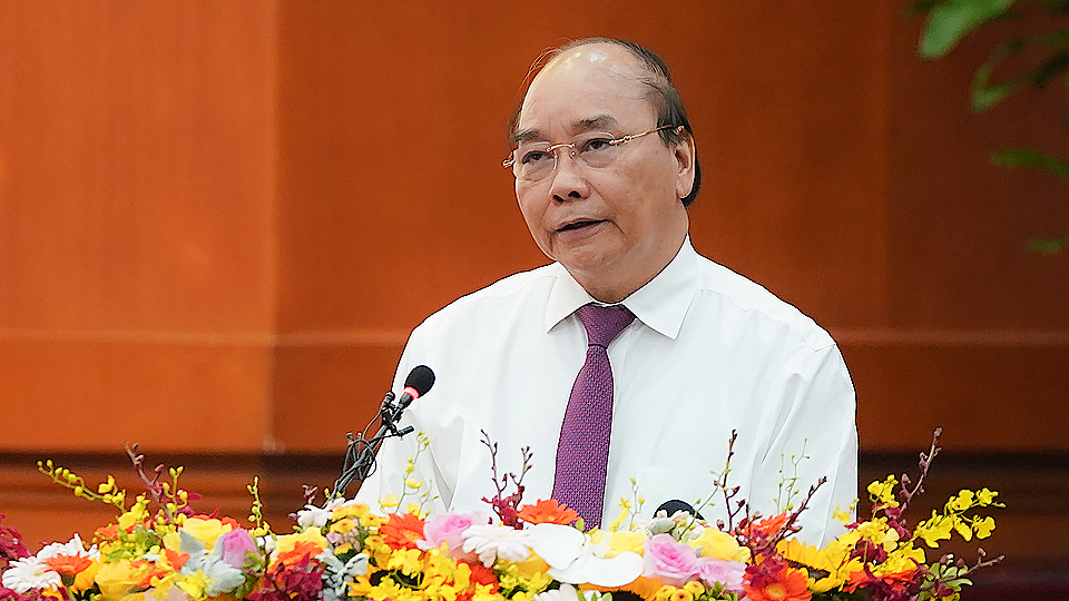 Thủ tướng Nguyễn Xuân Phúc phát biểu kết luận Hội nghị. Ảnh: VGP/Quang Hiếu