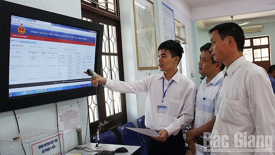 Bộ phận một cửa huyện Việt Yên được đầu tư lắp đặt nhiều thiết bị hiện đại.
