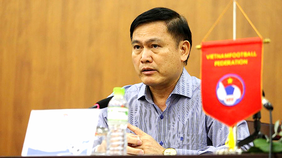 Ủy viên thường trực Ban Chấp hành VFF, ông Trần Anh Tú khẳng định V-League sẽ không kết thúc sớm. (Ảnh: HẢI ĐĂNG)
