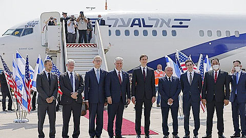 Các quan chức Mỹ và I-xra-en tham gia chuyến bay tới UAE.