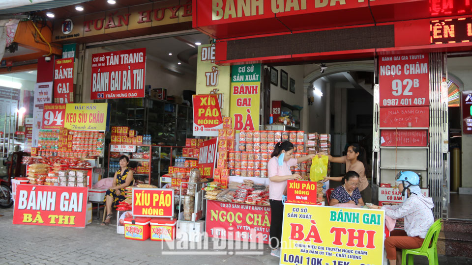 Bánh gai, một trong những món quà được du khách yêu thích khi đến Nam Định.
