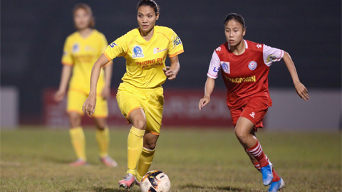 Đội bóng nữ Phong Phú Hà Nam (áo vàng) giành chiến thắng trước đội than Khoáng sản Việt Nam